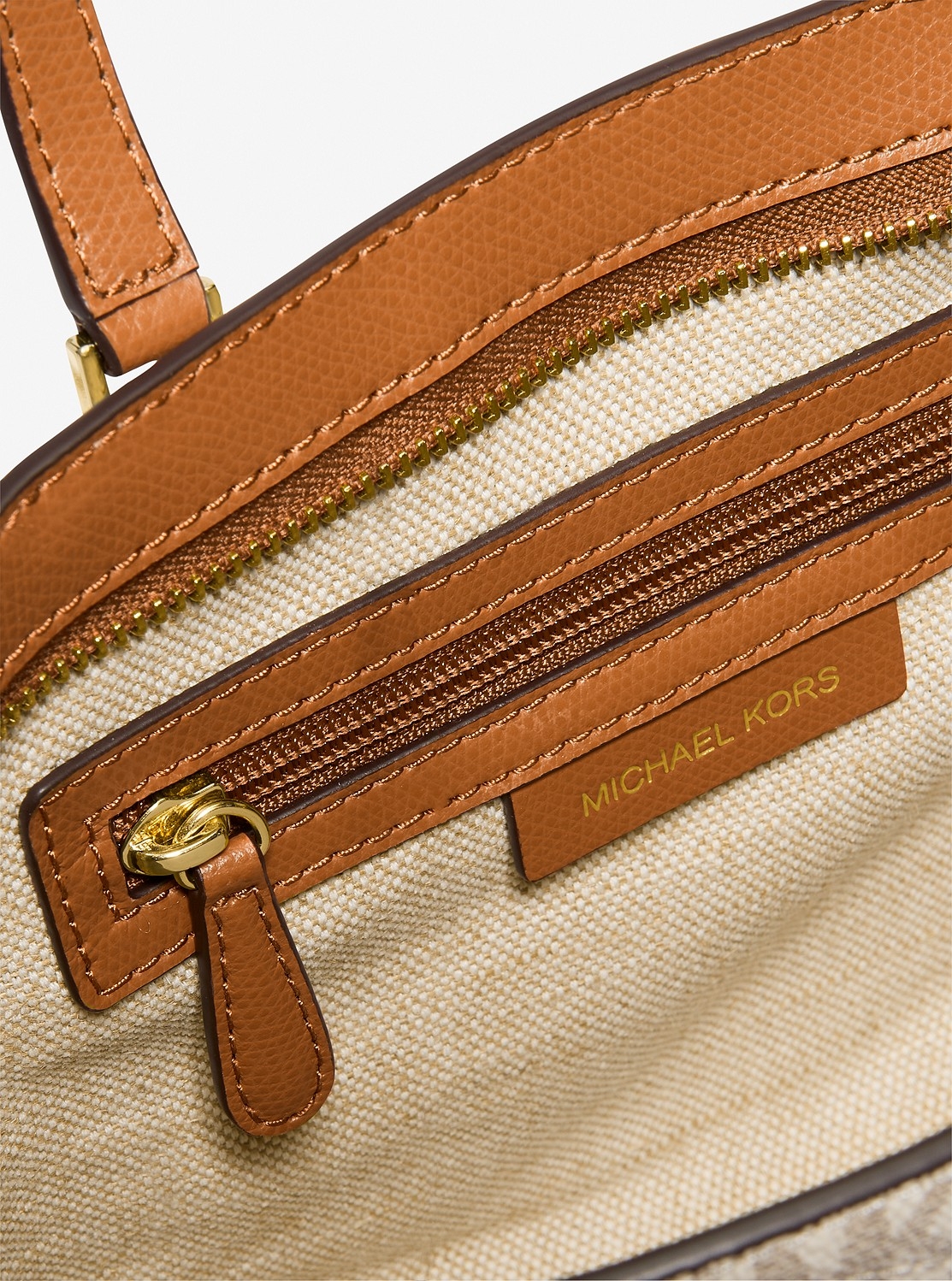 公式アウトレット】TARYN レザー コンバーチブル クロスボディ