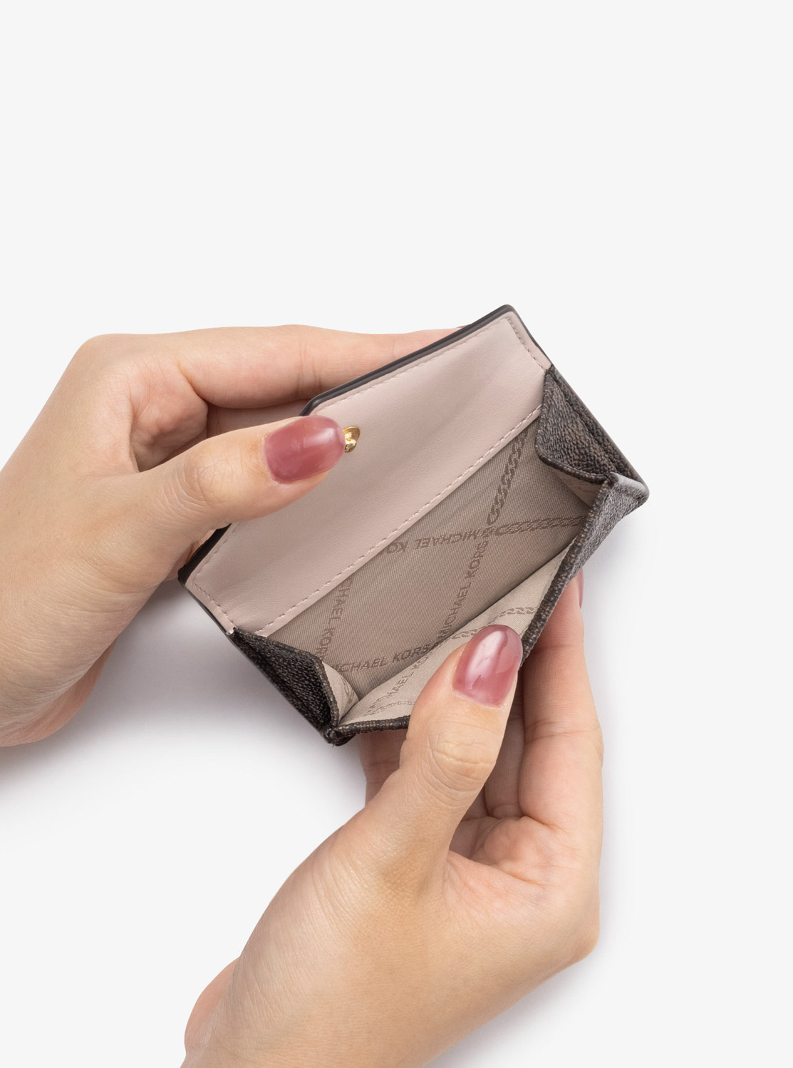 公式アウトレット】JET SET CHARM トライフォールド フラップ