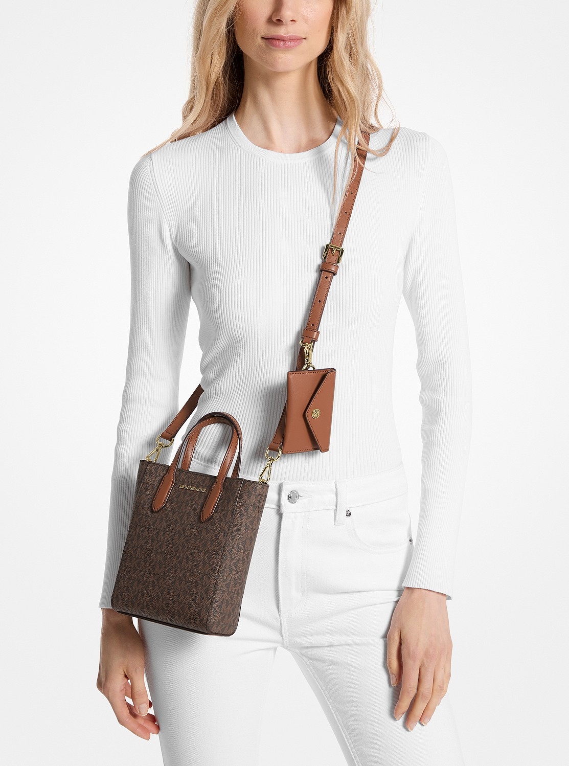 国内即発☆ MICHAELKORSVINCENTクロスボディウィズ カードケース MICHAEL KORS VINCENT クロスボディ ウィズ カードケース