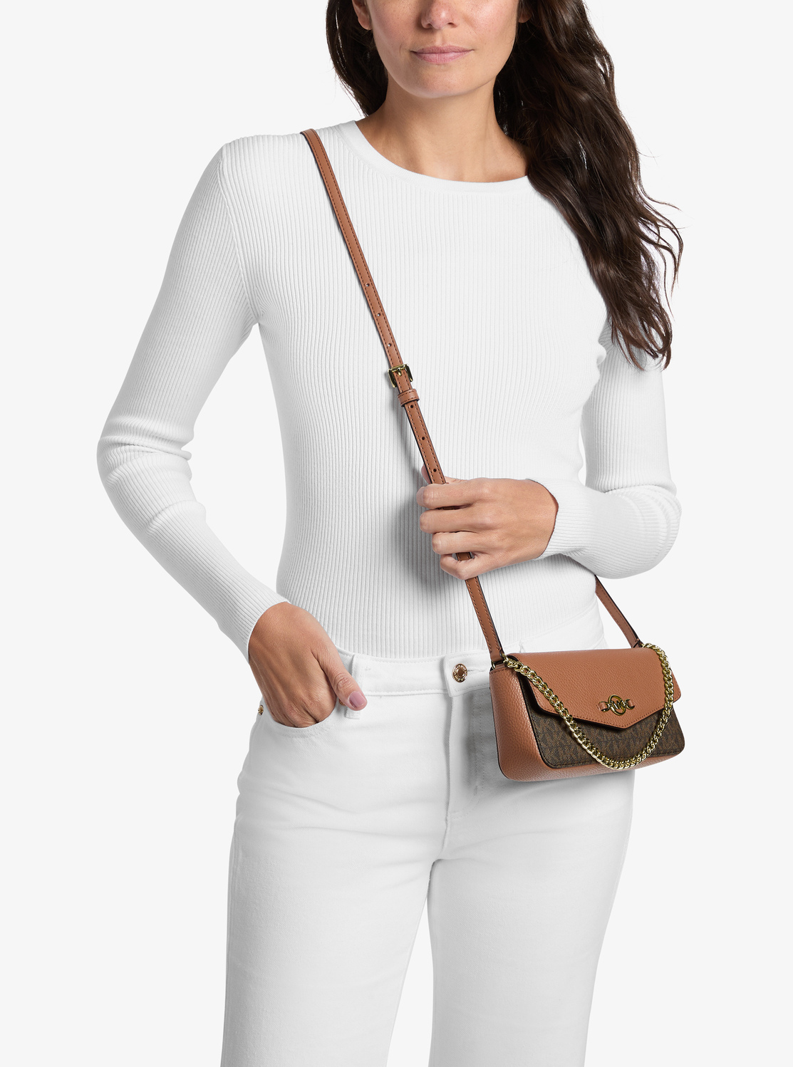 KACEY(ケイシー) フラップ クロスボディ エクストラスモール - MKシグネチャー|マイケル・コース(MICHAEL KORS)公式オンラインアウトレットストア 4