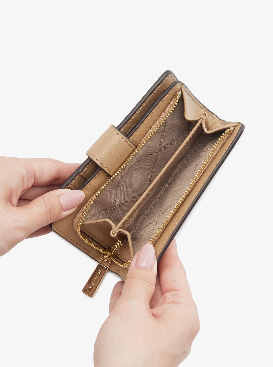 JET SET TRAVEL ビルフォールド ジップ コンパクト ウォレット ミディアム - MKシグネチャー