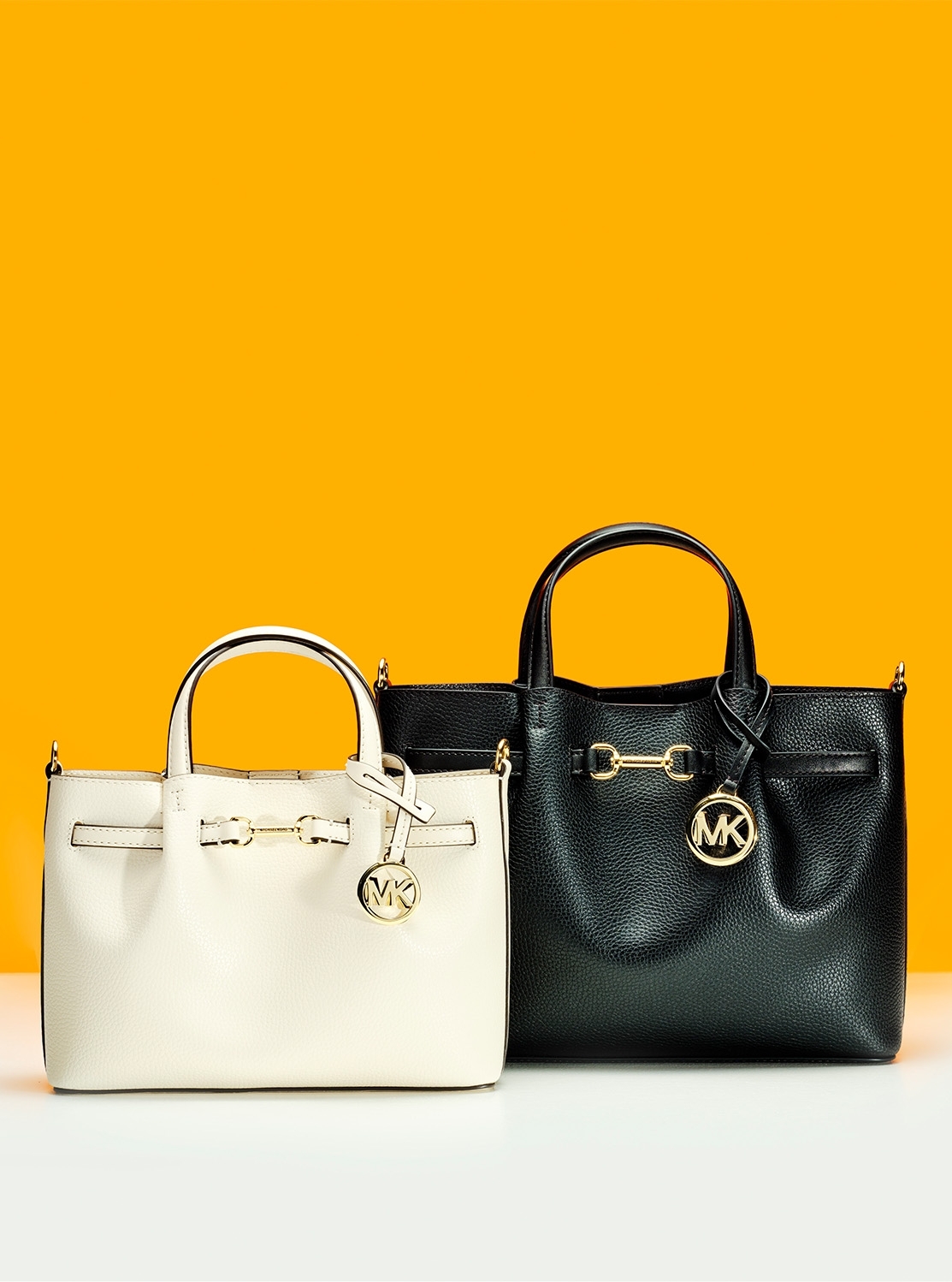 MICHAEL KORS CARSON サッチェル スモール　2wayバック 公式アウトレット】CARSON センタージップ サッチェル スモール