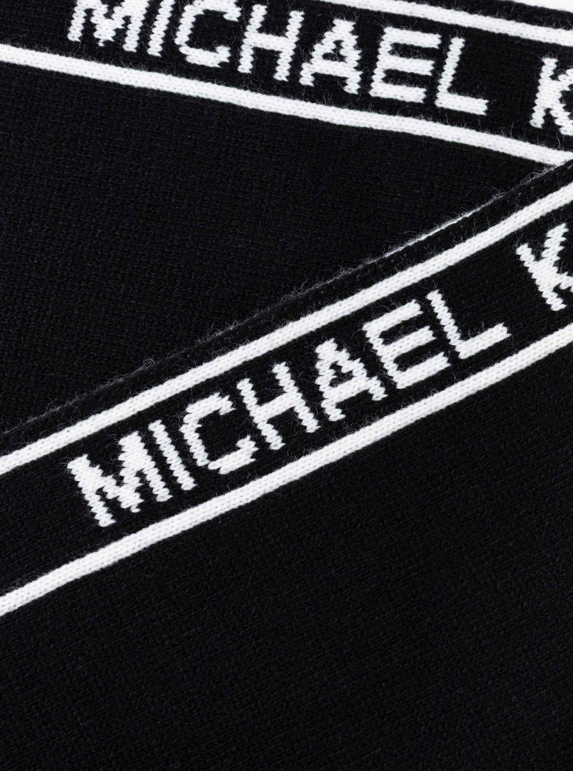 スポーツ テープ マフラー