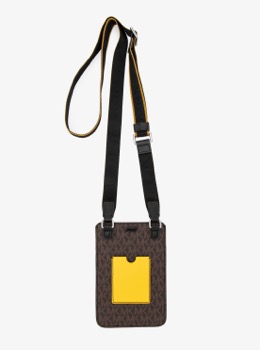 COOPER スリム フォーン クロスボディ - MKシグネチャー